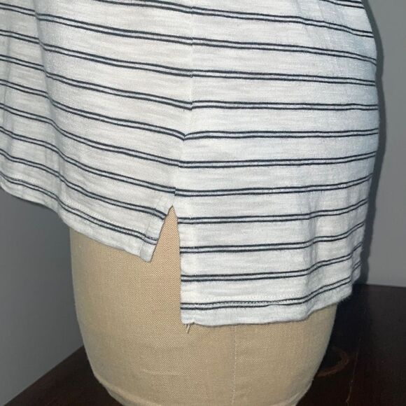 Talbots V Neck Short Sleeve Striped Tee Size XS Petite - Picture 5 of 9